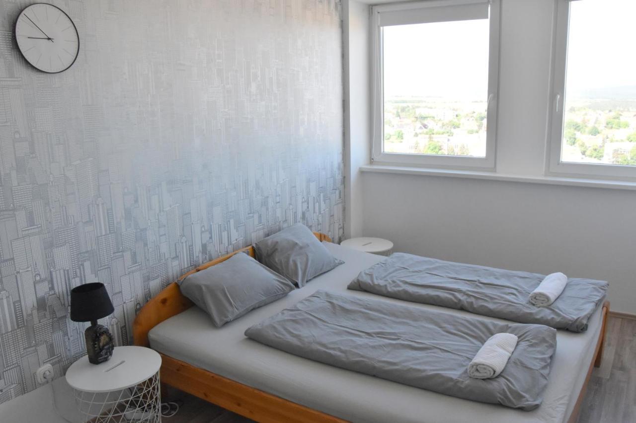 Panorama View Deluxe Apartment เวสเปรม ภายนอก รูปภาพ